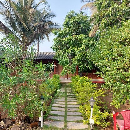 Prajakta Rest House Alībāg Quarto foto