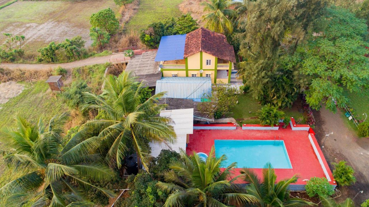 Prajakta Rest House Alībāg Exterior foto
