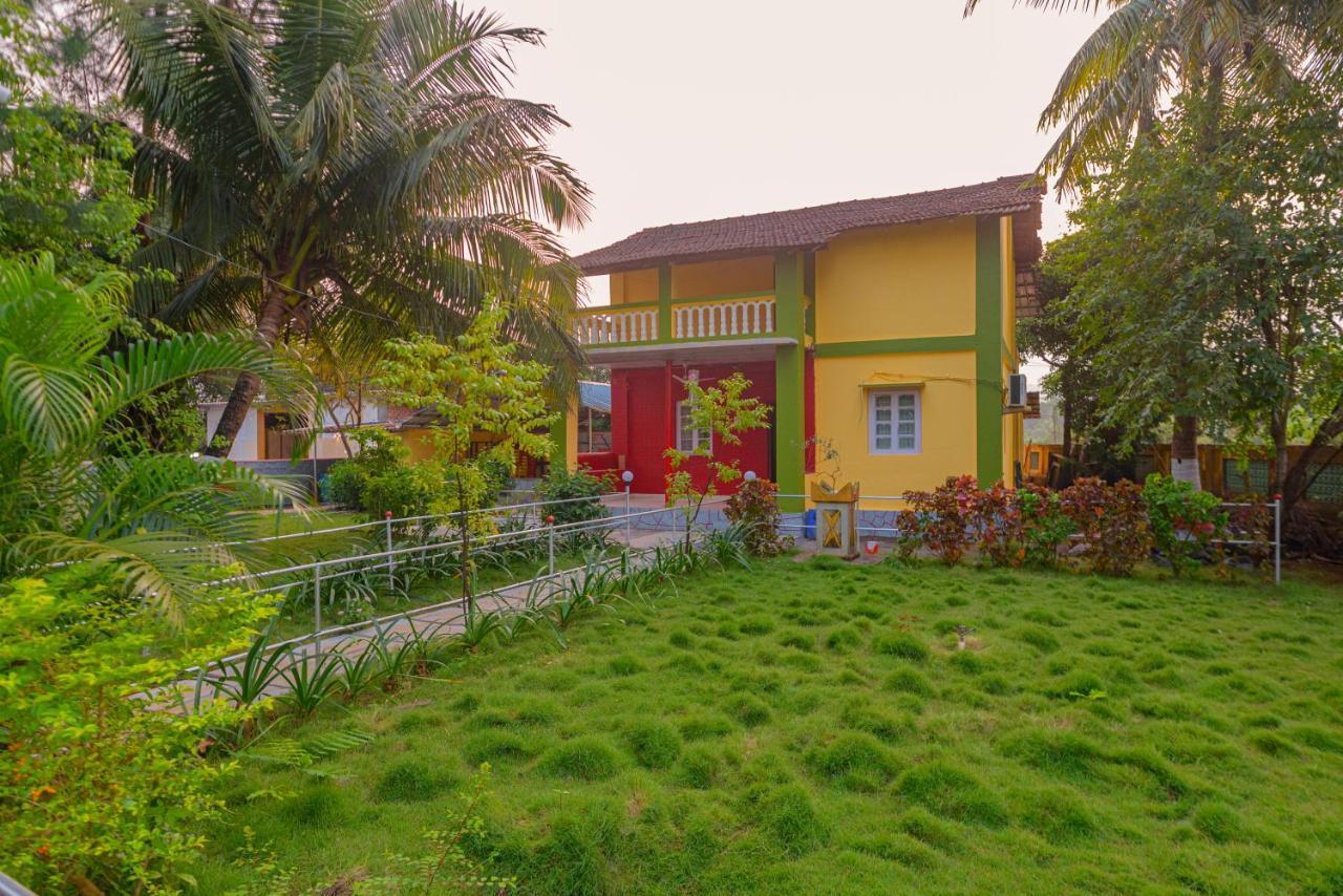 Prajakta Rest House Alībāg Exterior foto