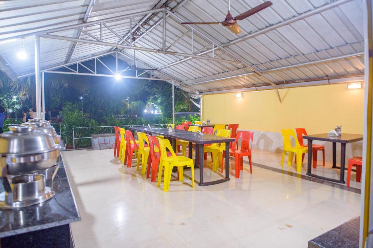 Prajakta Rest House Alībāg Exterior foto