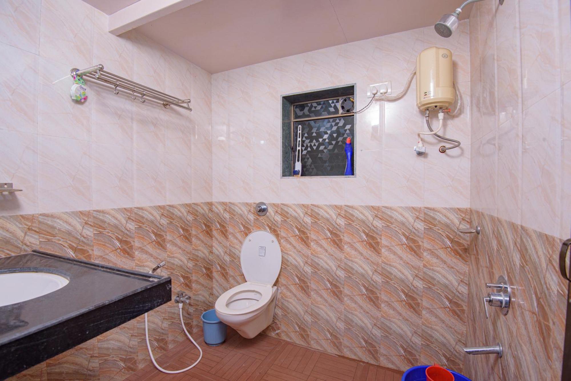 Prajakta Rest House Alībāg Quarto foto