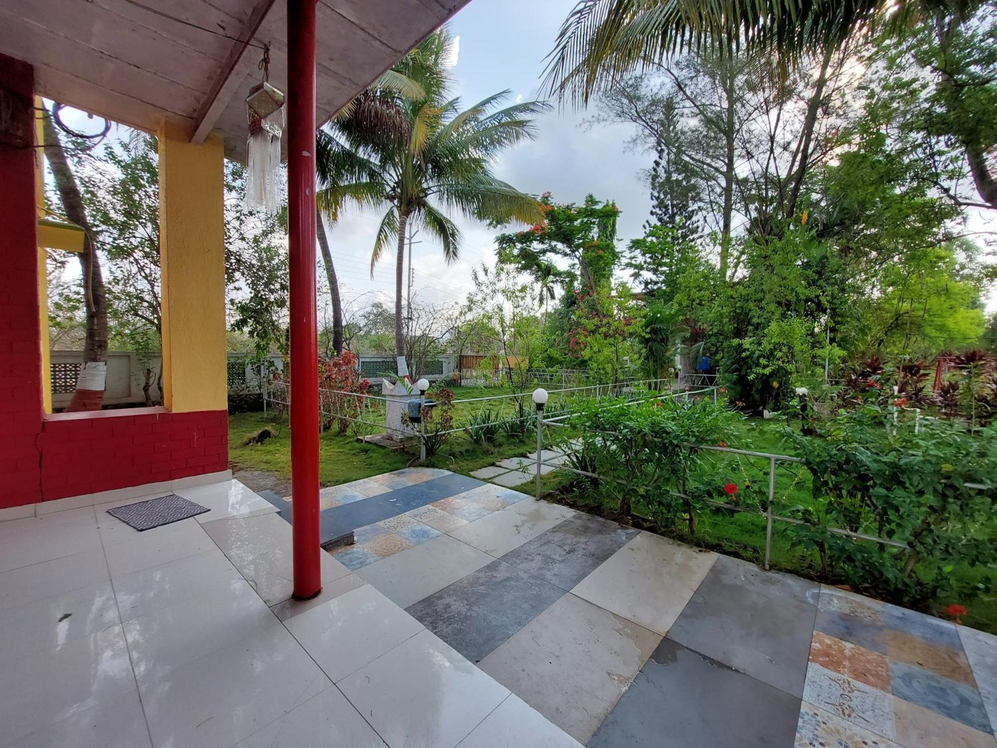 Prajakta Rest House Alībāg Quarto foto