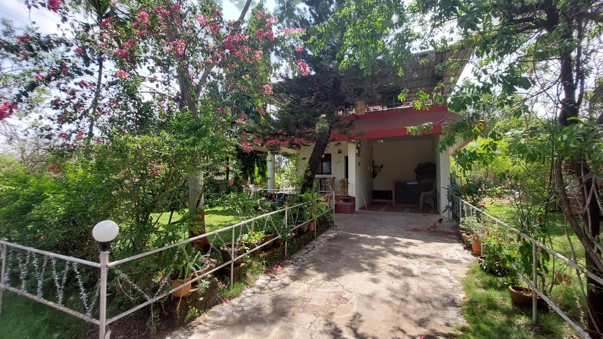 Prajakta Rest House Alībāg Quarto foto